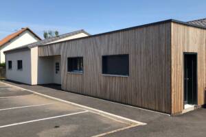 Bâtiment avec murs en ossature bois par le fabricant Guillaumie Construction Bois